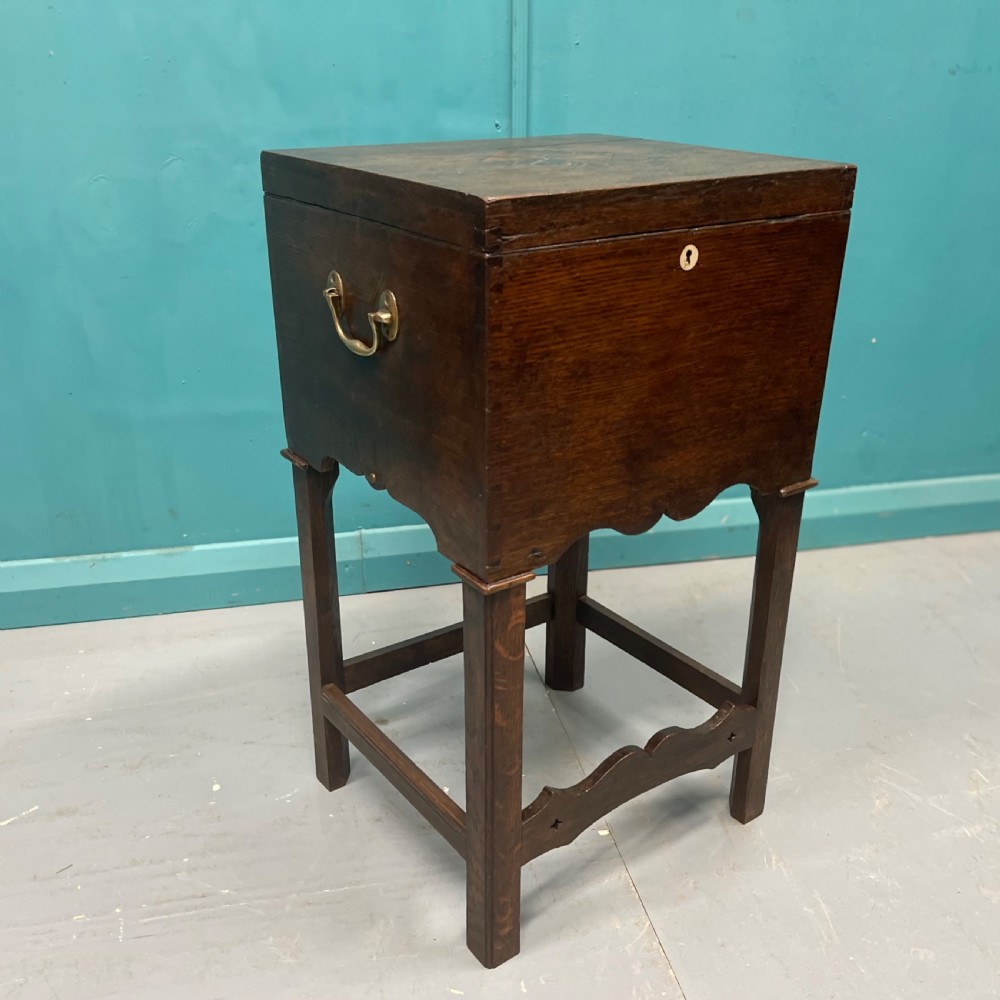 Mid Victorian cellarette by Elkington & Co 