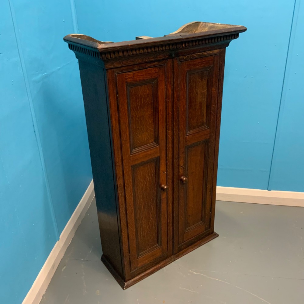 Georgian oak panelled hanging cupboard  View III