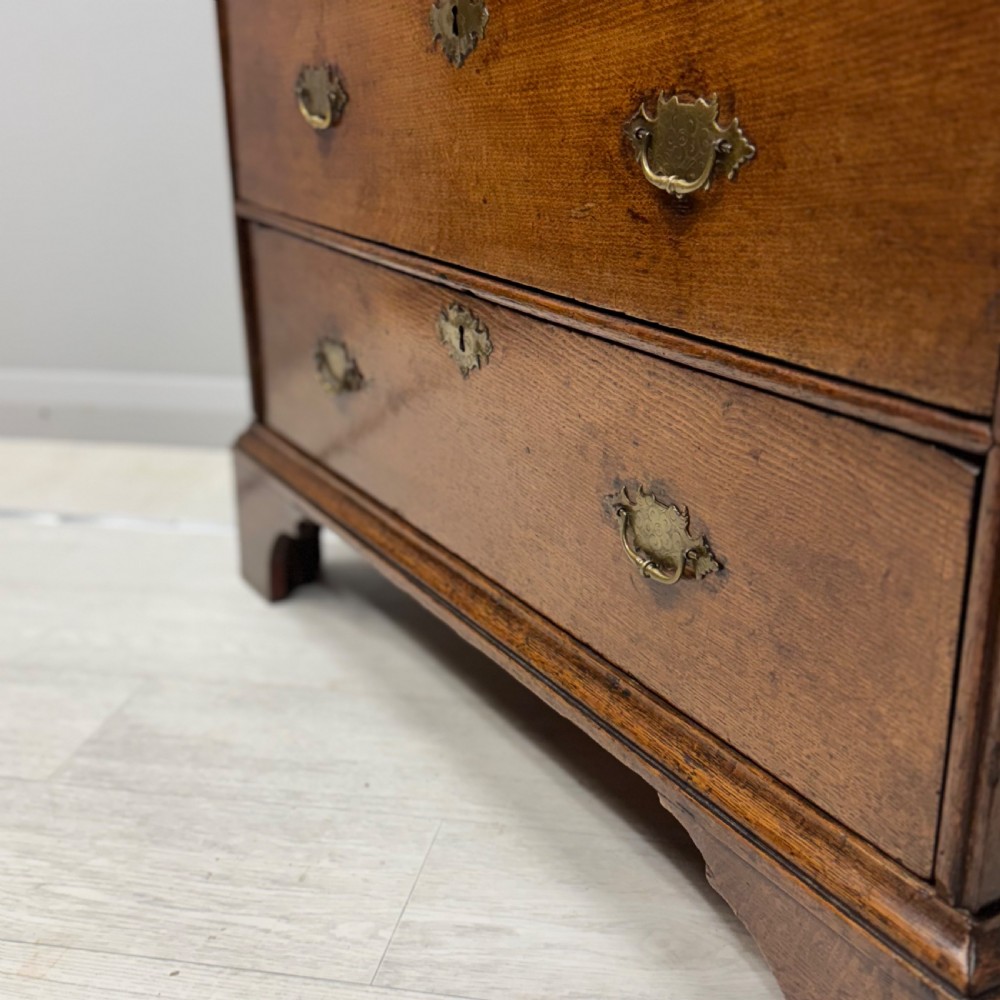 18th century oak chest of drawers  View V