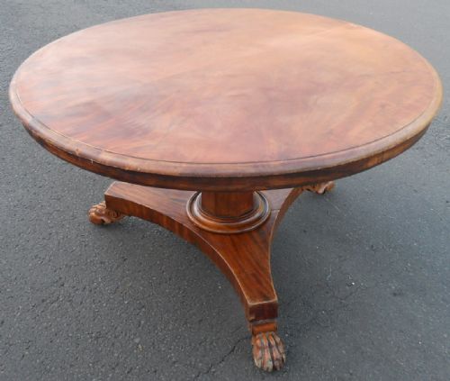 Victorian Round Pedestal Mahogany Dining Table