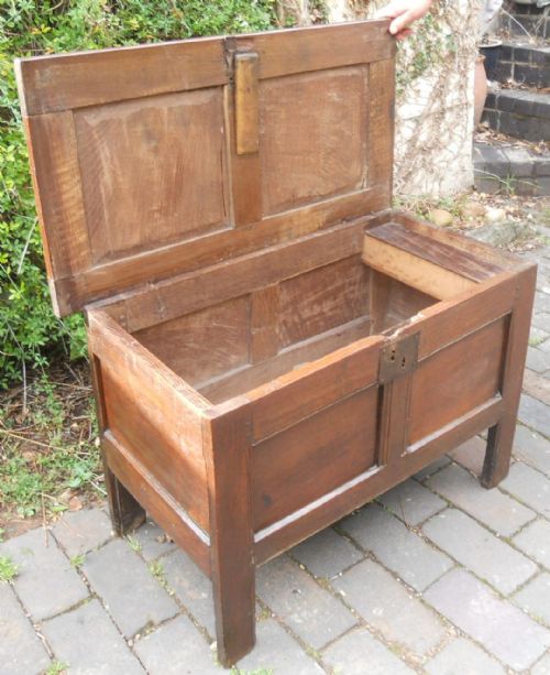 ANTIQUE SMALL OAK BLANKET CHEST - ADDITIONAL PHOTO 9