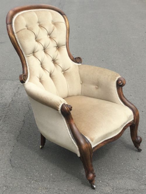 VICTORIAN MAHOGANY BALLOON BACK FIRESIDE ARMCHAIR - ADDITIONAL PHOTO 7