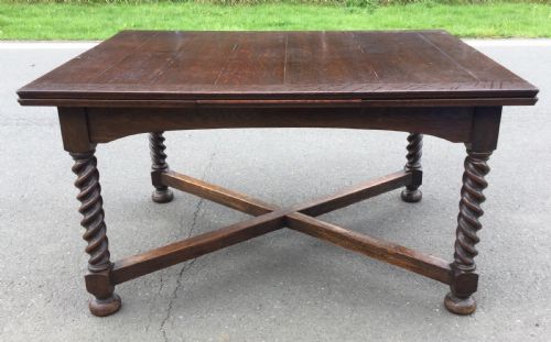 Large Oak Extending Dining Table to Seat Ten