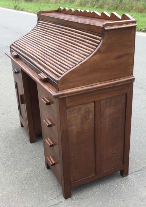 EDWARDIAN MAHOGANY PEDESTAL ROLLTOP DESK - ADDITIONAL PHOTO 11