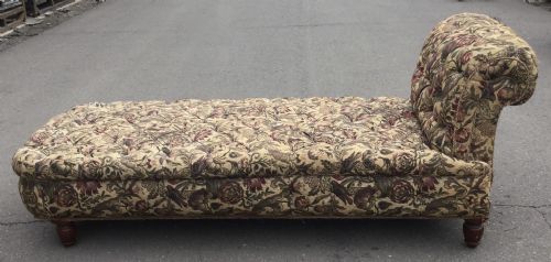 VICTORIAN UPHOLSTERED RECLINING DAYBED - ADDITIONAL PHOTO 1