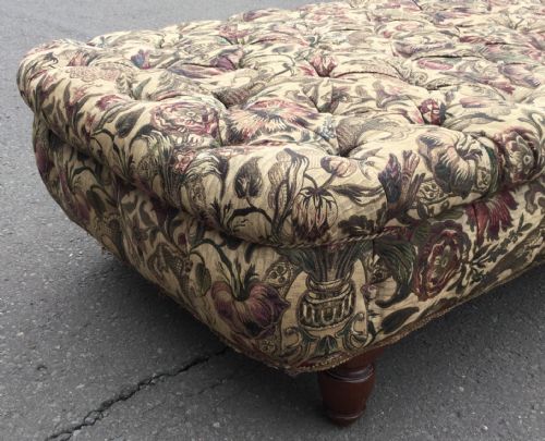 VICTORIAN UPHOLSTERED RECLINING DAYBED - ADDITIONAL PHOTO 3