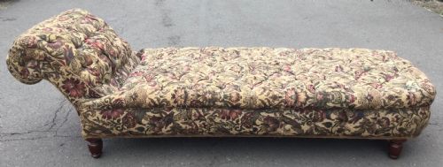 VICTORIAN UPHOLSTERED RECLINING DAYBED - ADDITIONAL PHOTO 12