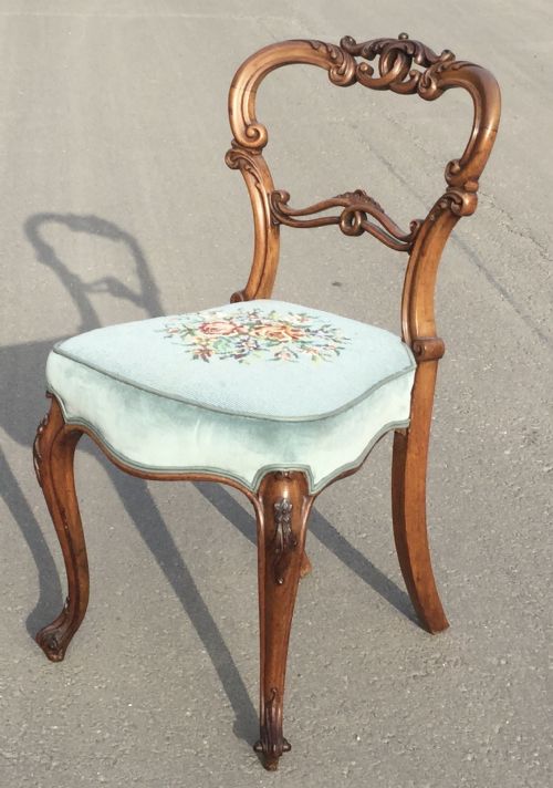 SET OF EIGHT VICTORIAN CARVED WALNUT DINING CHAIRS - ADDITIONAL PHOTO 14