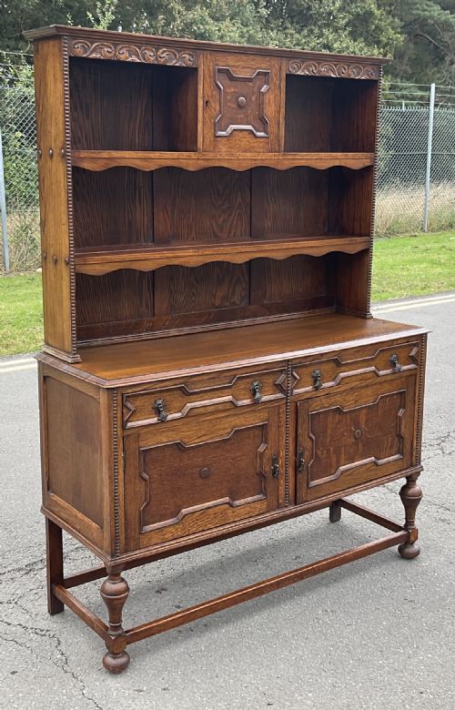 JACOBEAN STYLE OAK DRESSER - ADDITIONAL PHOTO 1