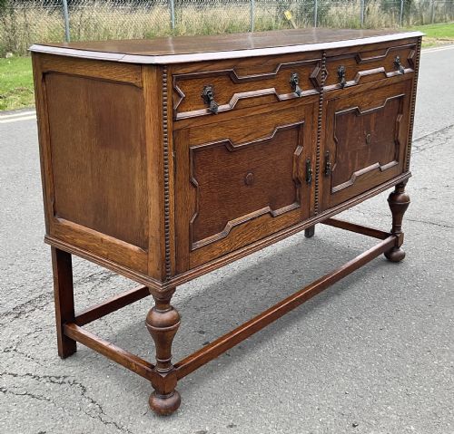JACOBEAN STYLE OAK DRESSER - ADDITIONAL PHOTO 3