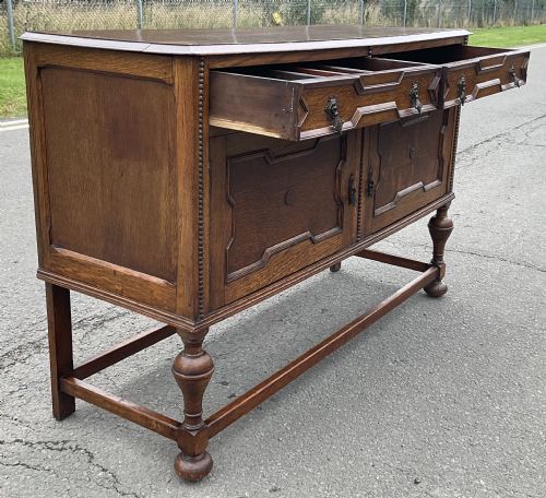JACOBEAN STYLE OAK DRESSER - ADDITIONAL PHOTO 6