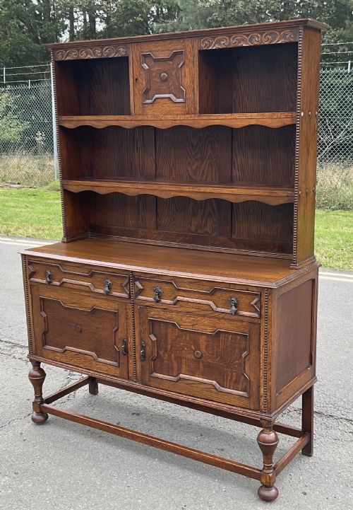 JACOBEAN STYLE OAK DRESSER - ADDITIONAL PHOTO 9