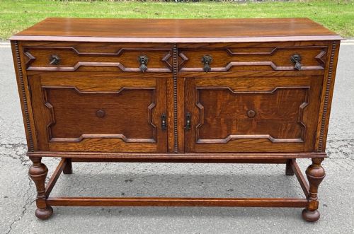 JACOBEAN STYLE OAK DRESSER - ADDITIONAL PHOTO 10