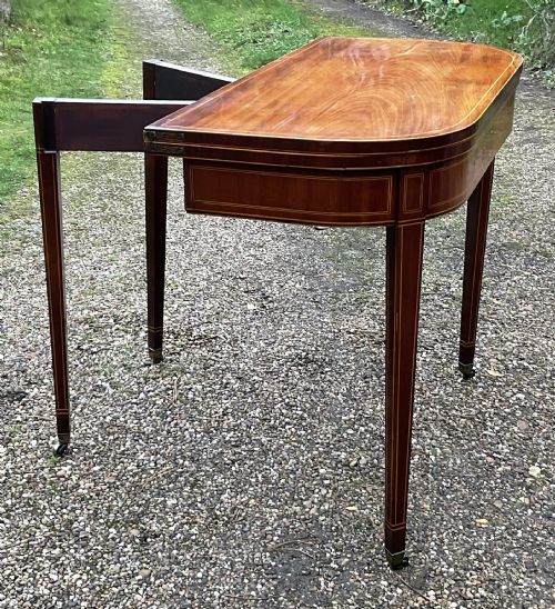 GEORGIAN INLAID MAHOGANY FOLDOVER TEA TABLE - ADDITIONAL PHOTO 5