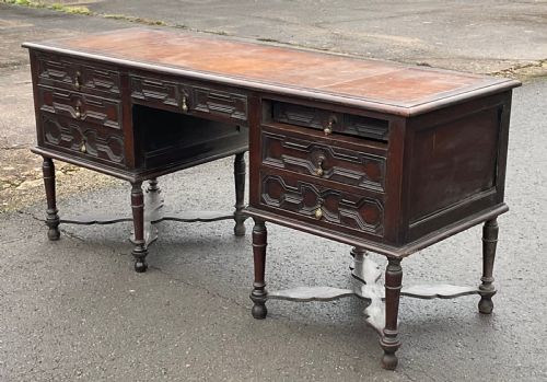 LARGE OAK WRITING DESK - ADDITIONAL PHOTO 1