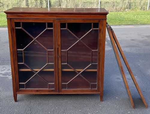 EDWARDIAN INLAID MAHOGANY CABINET BOOKCASE - ADDITIONAL PHOTO 8