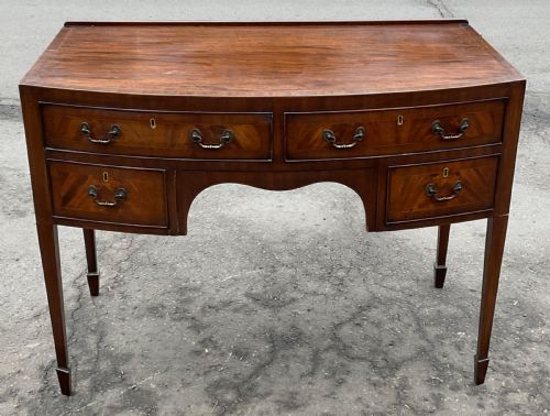 Georgian Style Bowfront Mahogany Dressing Table