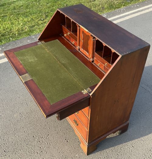 GEORGIAN MAHOGANY WRITING BUREAU - ADDITIONAL PHOTO 7