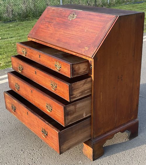 GEORGIAN MAHOGANY WRITING BUREAU - ADDITIONAL PHOTO 11