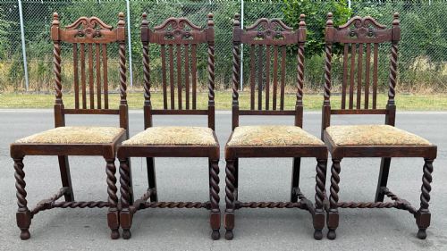 SET OF FOUR JACOBEAN STYLE OAK DINING CHAIRS - ADDITIONAL PHOTO 1
