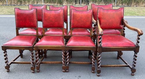 SET OF EIGHT OAK DINING CHAIRS