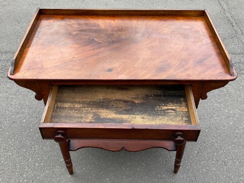 VICTORIAN MAHOGANY SIDE TABLE - ADDITIONAL PHOTO 2