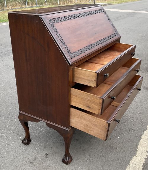 CHIPPENDALE STYLE MAHOGANY BUREAU BOOKCASE - ADDITIONAL PHOTO 6