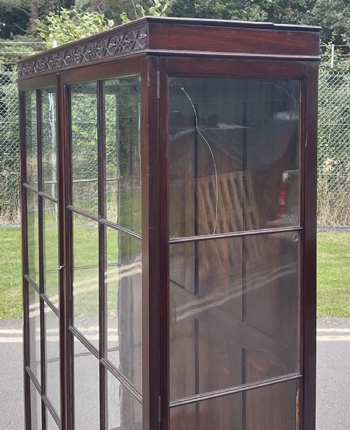 CHIPPENDALE STYLE MAHOGANY DISPLAY CABINET - ADDITIONAL PHOTO 3