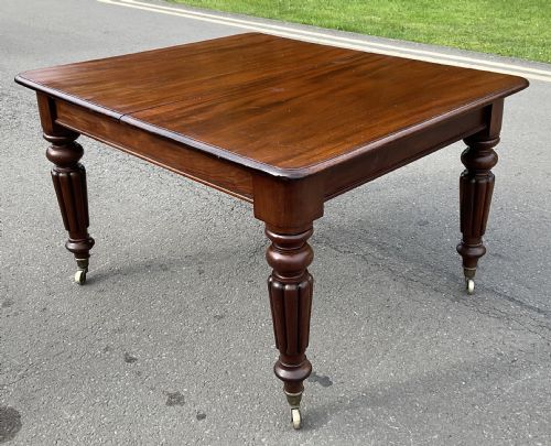 WILLIAM IV MAHOGANY EXTENDING DINING TABLE TO SEAT TEN - ADDITIONAL PHOTO 8