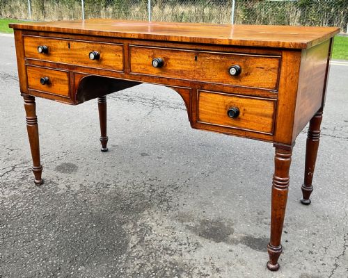 GEORGIAN MAHOGANY KNEEHOLE WRITING DESK - ADDITIONAL PHOTO 5
