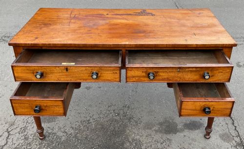 GEORGIAN MAHOGANY KNEEHOLE WRITING DESK - ADDITIONAL PHOTO 7