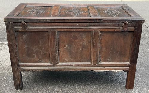 ANTIQUE OAK CARVED BLANKET CHEST - ADDITIONAL PHOTO 16