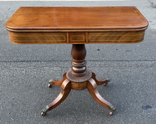 Georgian Mahogany Pedestal Tea Table