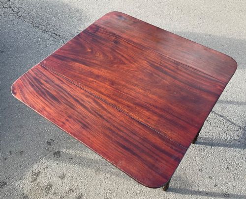 GEORGIAN MAHOGANY DROPLEAF PEMBROKE TABLE - ADDITIONAL PHOTO 10