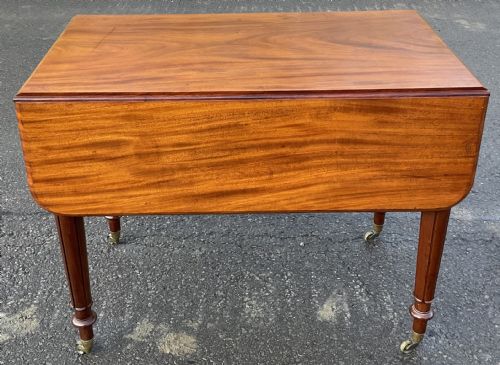 VICTORIAN MAHOGANY DROPLEAF PEMBROKE TABLE - ADDITIONAL PHOTO 2
