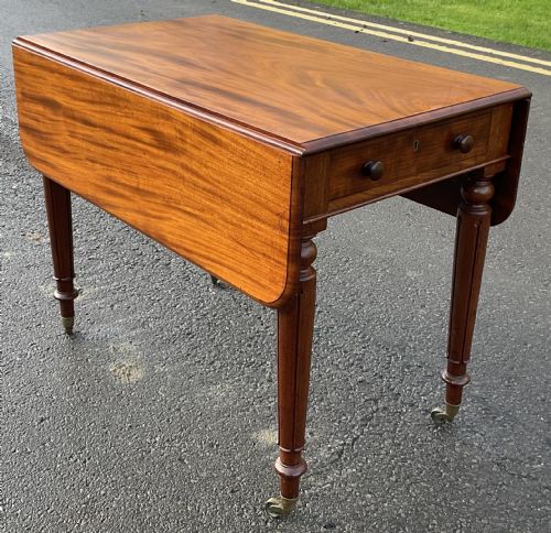 VICTORIAN MAHOGANY DROPLEAF PEMBROKE TABLE - ADDITIONAL PHOTO 5