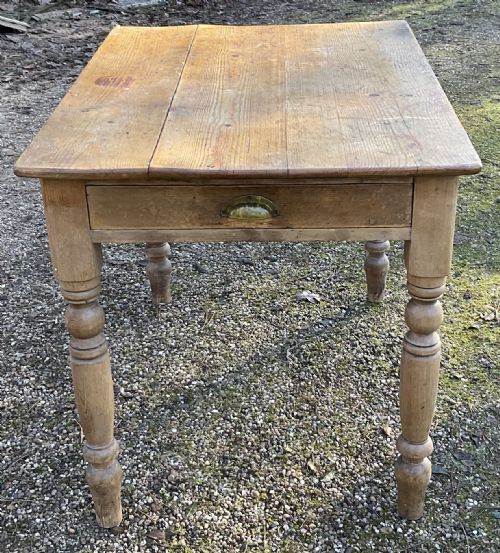 VICTORIAN PINE KITCHEN TABLE - ADDITIONAL PHOTO 1