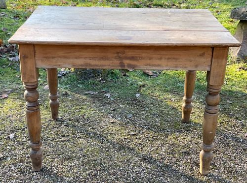 VICTORIAN PINE KITCHEN TABLE - ADDITIONAL PHOTO 3