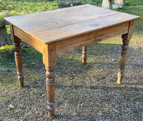 VICTORIAN PINE KITCHEN TABLE - ADDITIONAL PHOTO 4