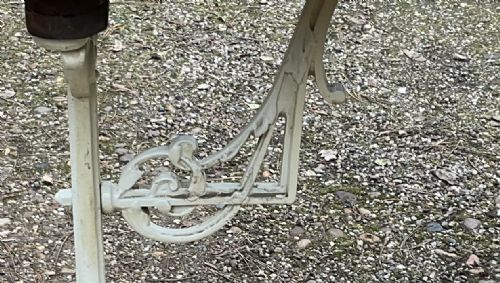 VICTORIAN CAST IRON LONG PUB TABLE - ADDITIONAL PHOTO 3