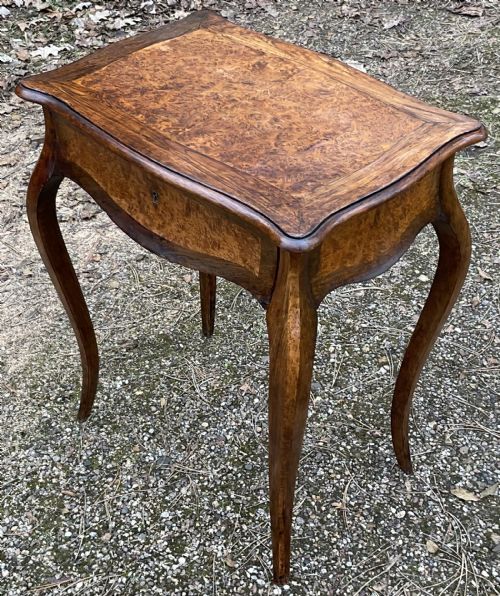 LADIES WALNUT WORK TABLE - ADDITIONAL PHOTO 3
