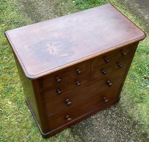 VICTORIAN MAHOGANY CHEST OF DRAWERS - ADDITIONAL PHOTO 2
