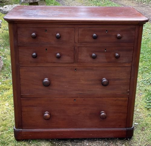 VICTORIAN MAHOGANY CHEST OF DRAWERS - ADDITIONAL PHOTO 4