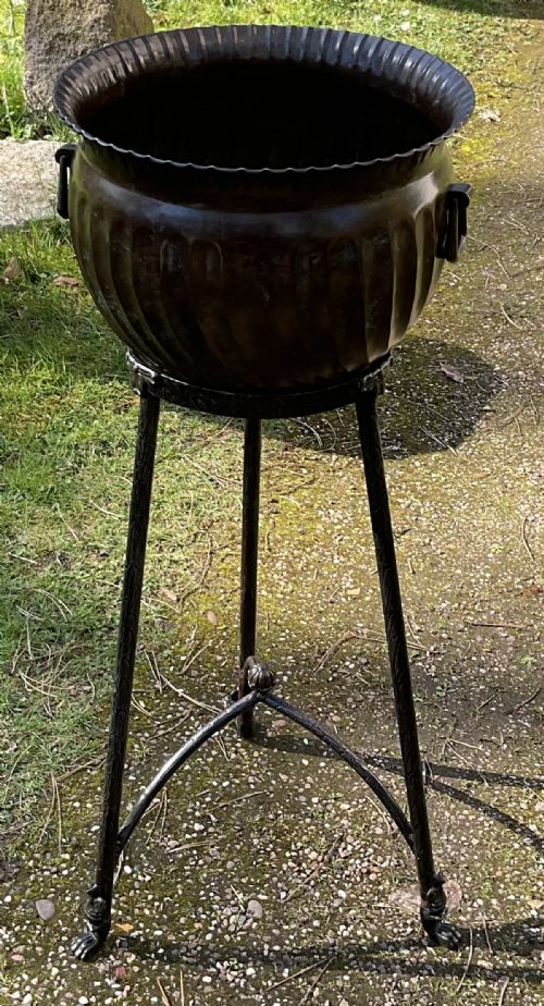 ARTS CRAFT COPPER POT ON STAND - ADDITIONAL PHOTO 2