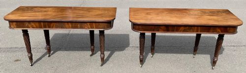 REGENCY MAHOGANY EXTENDING DINING TABLE TO SEAT TWELVE - ADDITIONAL PHOTO 17
