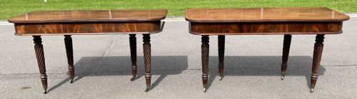REGENCY MAHOGANY EXTENDING DINING TABLE TO SEAT TWELVE - ADDITIONAL PHOTO 18