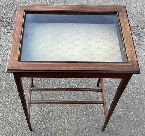 EDWARDIAN INLAID MAHOGANY DISPLAY TABLE - ADDITIONAL PHOTO 2