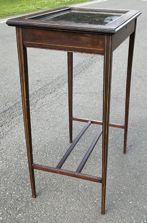 EDWARDIAN INLAID MAHOGANY DISPLAY TABLE - ADDITIONAL PHOTO 6