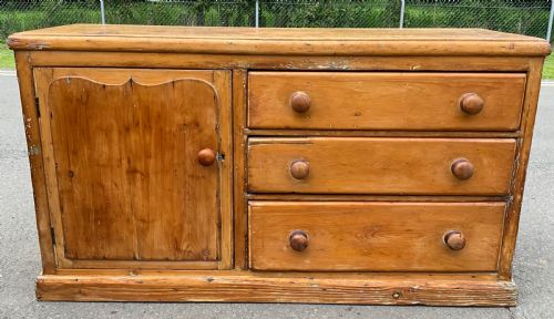 VICTORIAN PINE DRESSER - ADDITIONAL PHOTO 3