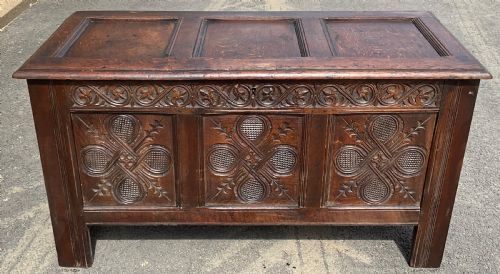 ANTIQUE OAK BLANKET CHEST - ADDITIONAL PHOTO 1